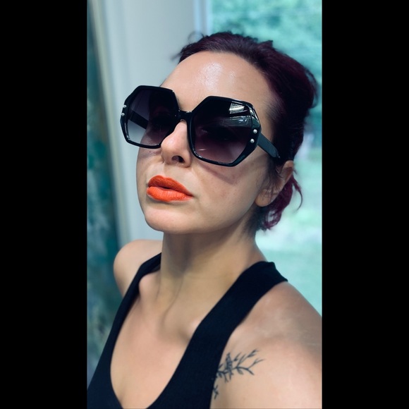 NWOT Fashion Sunglasses 🕶 100% UV protection, Black Octagonal shape - Picture 6 of 6